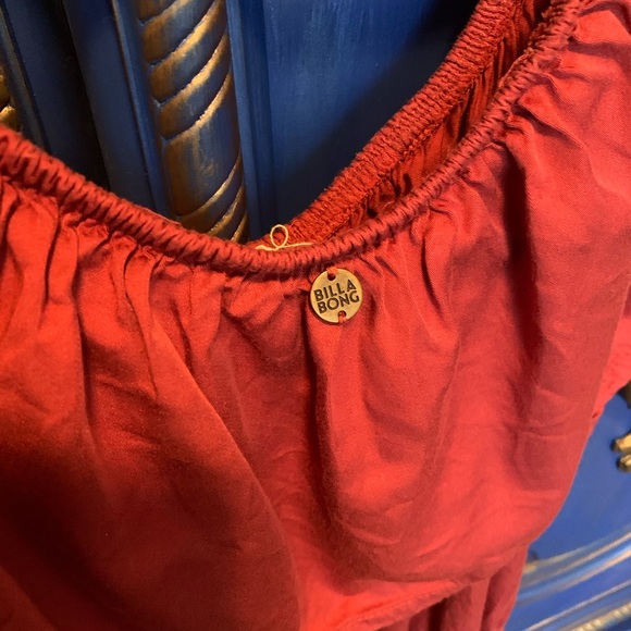 ⭐️ Billabong Maroon Jumpsuit Romper size Medium - Picture 4 of 4